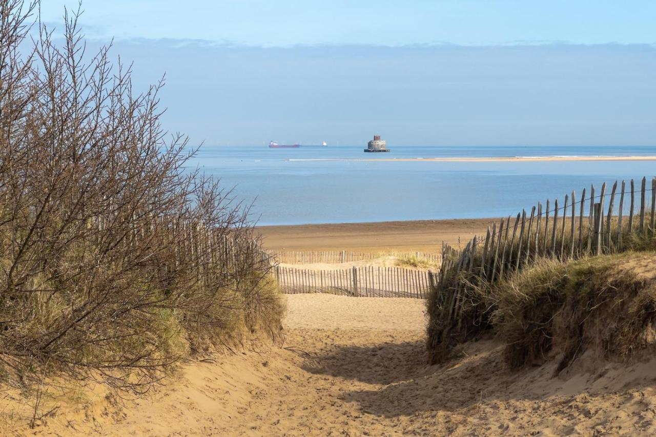 Den Of Joy Humberston Fitties Sleeps 6,Hot Tub,Log Burner Villa Cleethorpes Eksteriør billede