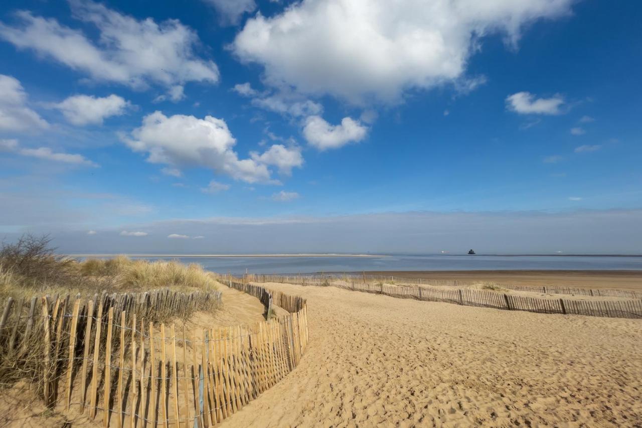 Den Of Joy Humberston Fitties Sleeps 6,Hot Tub,Log Burner Villa Cleethorpes Eksteriør billede