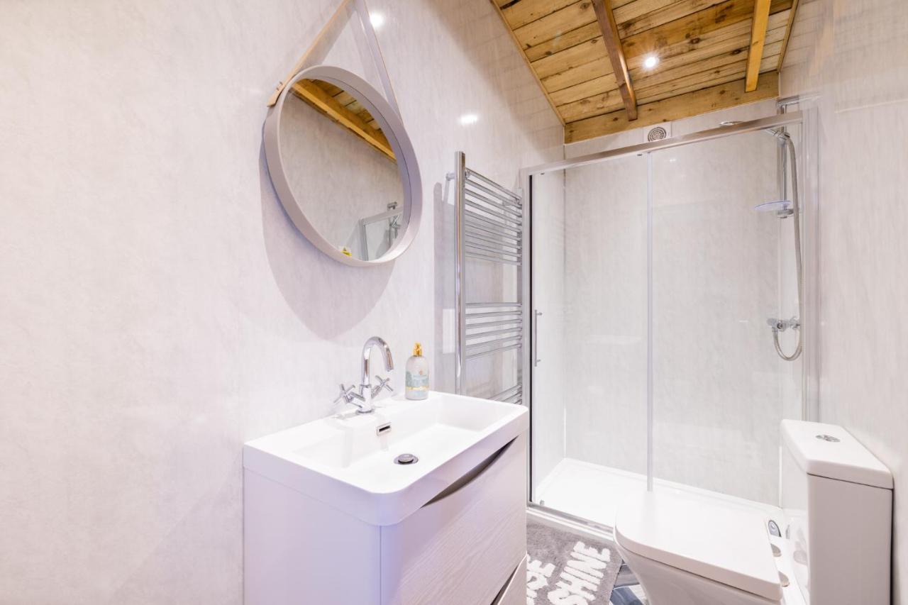 Den Of Joy Humberston Fitties Sleeps 6,Hot Tub,Log Burner Villa Cleethorpes Eksteriør billede