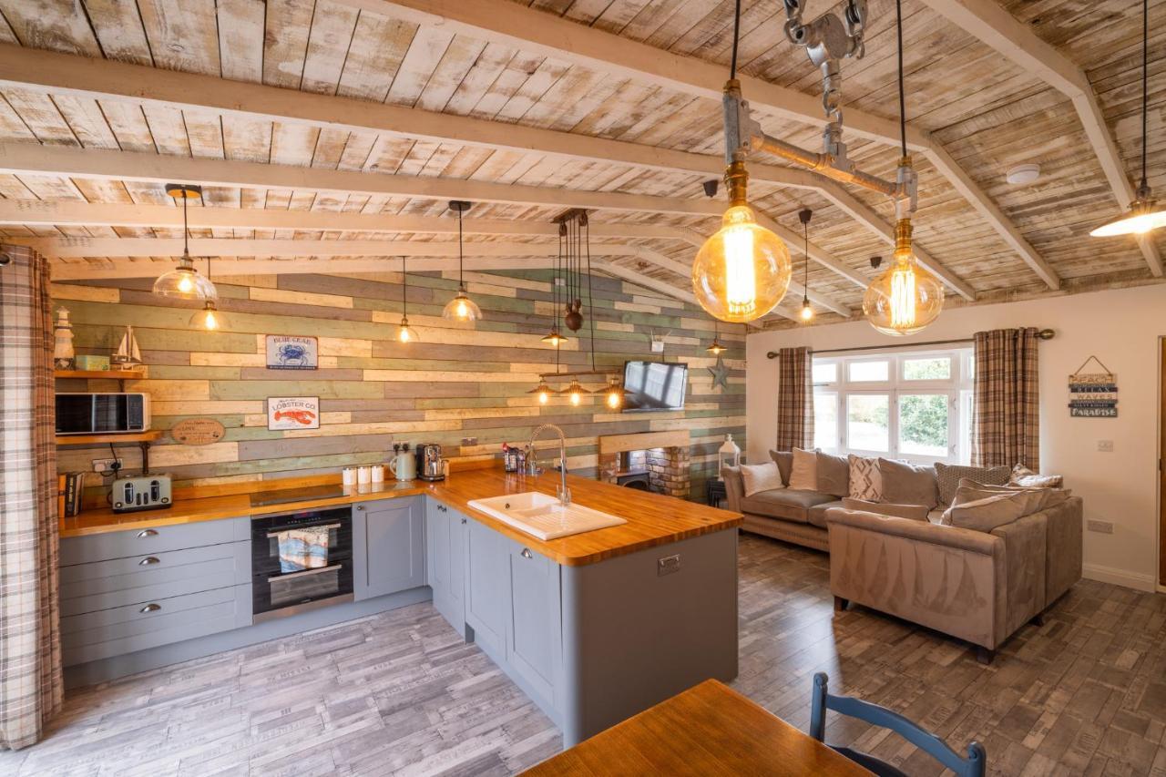 Den Of Joy Humberston Fitties Sleeps 6,Hot Tub,Log Burner Villa Cleethorpes Eksteriør billede